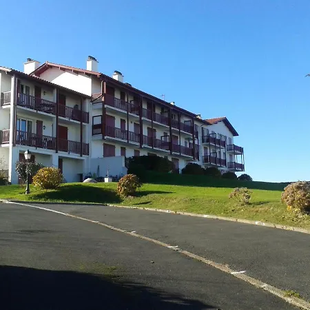 Apartment Studio - 100 M Plages Et Centre A Pieds